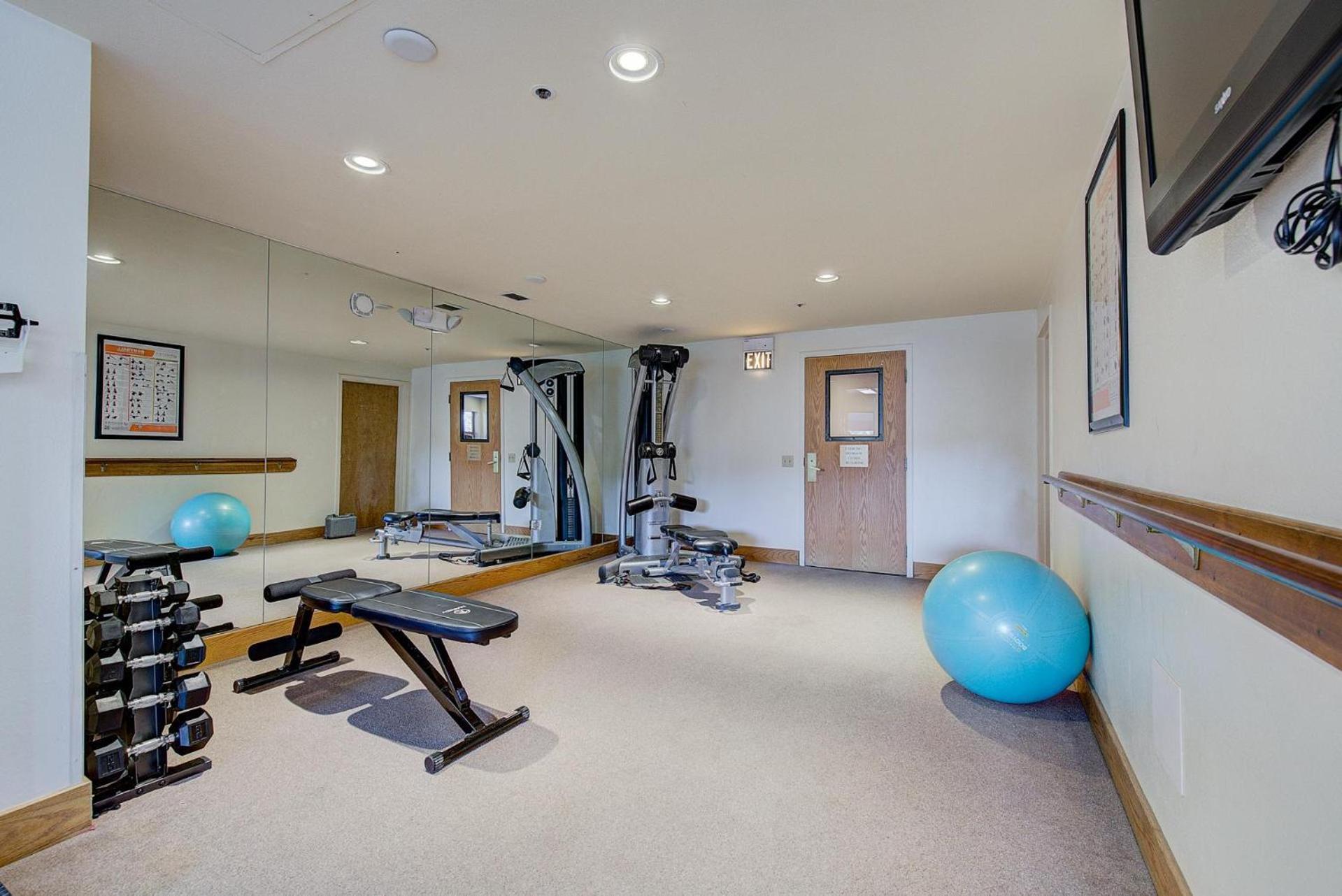 Ski-In Condo - Hot Tub - Pool - Gym - Breckenridge Exterior photo